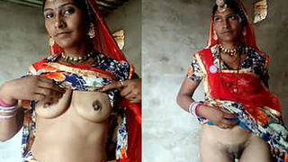 Rajasthani wife reveals her intimate parts to her boyfriend