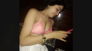 Married Pakistani woman talks while performing oral sex
