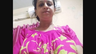 Sizzling south Indian wife's post-harvest festival display of passion