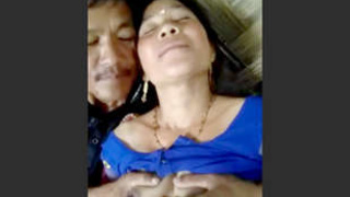 Pleasing video of a Nepalese aunt