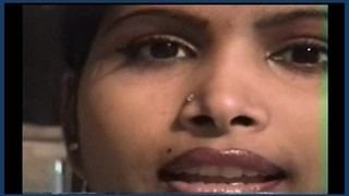 Sultry Tamil homemaker uninhibitedly explores her desires