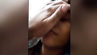 Sexy girlfriend gives outstanding oral stimulation and gets flogged