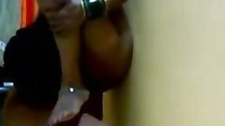 Desi sex video of Indian aunt with big tits as her wet pussy gets eaten