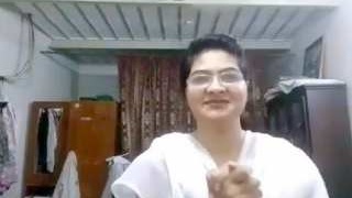 A Pakistani housewife's intimate cam show with her partner