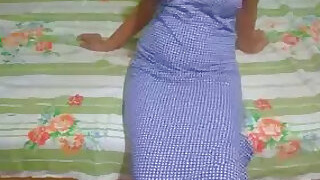 A housewife who has sex with a foreigner in...