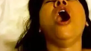 Mallu desi bhabhi licked her clean-shaven pussy and touched her fingers very deeply to cum