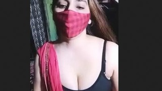 Sensual Bhabhis put on a passionate tango show