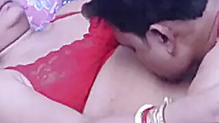 Indian Auntie And Auntie Mallu Have Sex With Varatia
