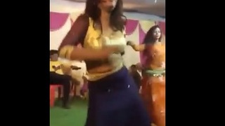 A mishap during Arkestra performance with a dancing girl