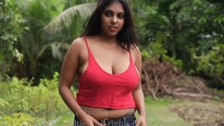 Stunning Bong bombshell Roohi flaunts her voluptuous curves in Naari publication