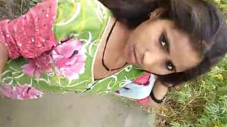 Village girl from India engages in sexual activity