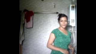 Marathi beauty's sensual bath time captured on camera