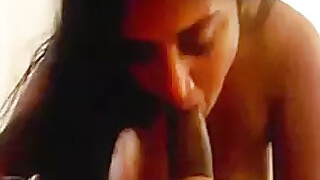 Xxx video of Indian Bhabha Roshni sucking dick