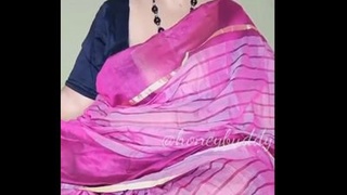 Curvy Indian aunty broadcasting live on camera