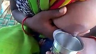 Lactating mothers share parenting tips and sexual experiences in live lessons