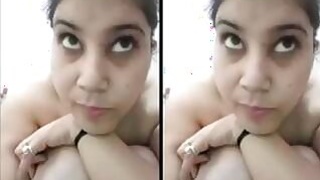 Pretty Girl Records Her Bathing Video For Her Lover