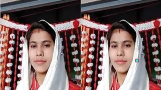 Desi Bhabhi Masturbates and gets rid of hubby's cock Part 1