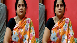 Desi Bhabhi Fucking hubby hard