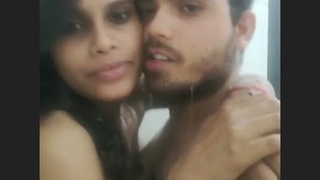 A disloyal spouse experiences the allure of a seductive friend