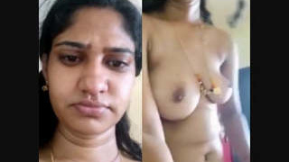 Desi wife flaunts her large breasts in leaked video